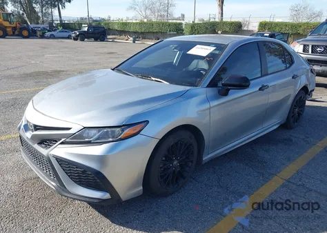 2021 Toyota Camry Se Nightshade Edition Awd z USA, uszkodzony, nr VIN 4T1G11BK2MU022818